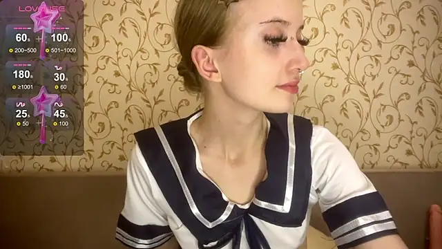 kittywithu online show from October 8, 5:46 pm