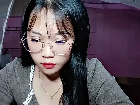 Snapshot of Maimai00 chatting on November 8, 2:42 pm Maimai00 online show from November 8, 2:42 pm