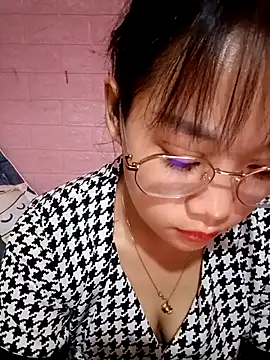 Snapshot of Maimai00 chatting on October 23, 4:33 am Maimai00 online show from October 23, 4:33 am