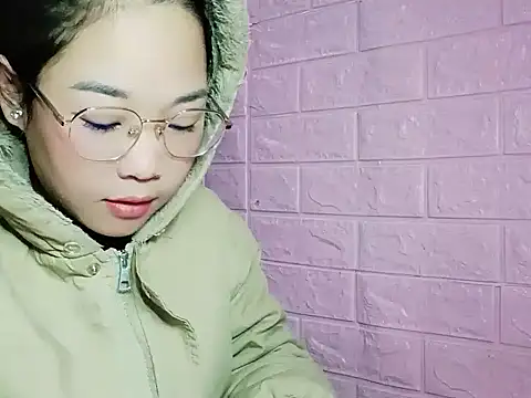 Snapshot of Maimai00 chatting on December 16, 12:59 am Maimai00 online show from December 16, 12:59 am