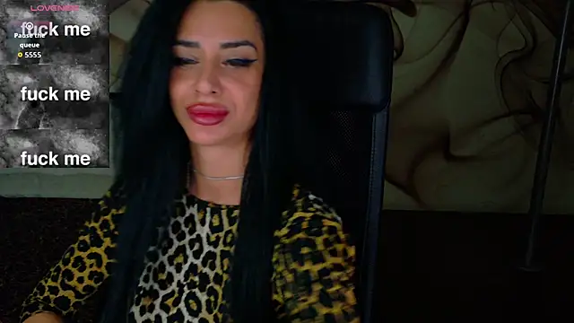 NaomiScarlet online show from October 28, 5:45 pm