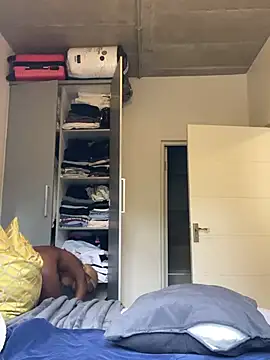 prettydollyy online show from April 14, 9:58 am