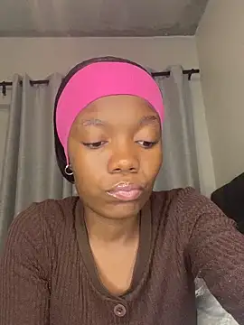 prettydollyy online show from March 8, 5:38 pm