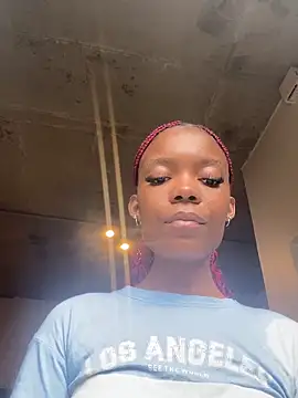 prettydollyy online show from May 22, 8:23 am