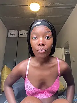 prettydollyy online show from March 4, 8:11 am