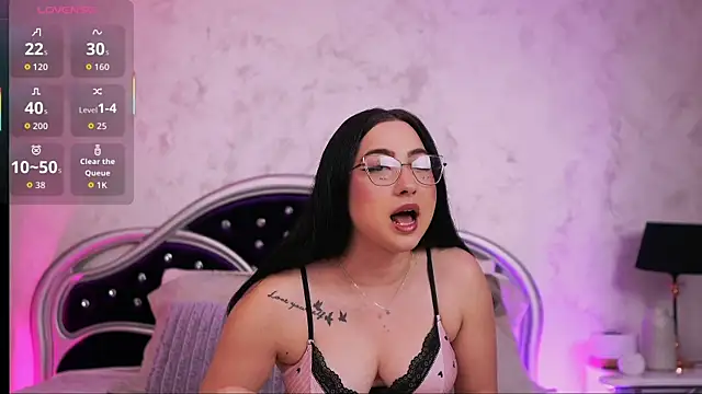 SweetySasha18 online show from June 27, 5:41 pm