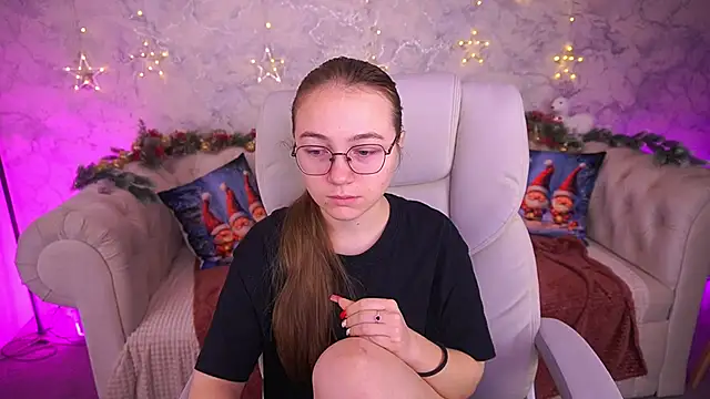 ArrinaWairr online show from January 8, 8:53 am