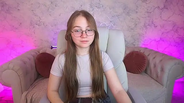 ArrinaWairr online show from November 28, 8:58 am