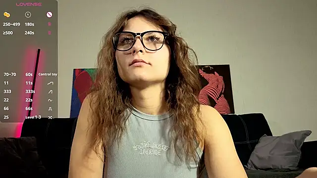 TrixiBell online show from October 3, 4:14 am