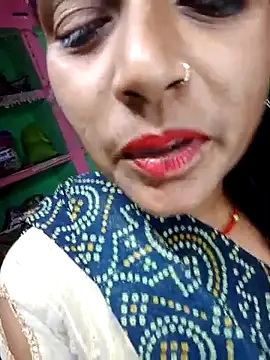 Cutreet online show from September 19, 4:22 pm