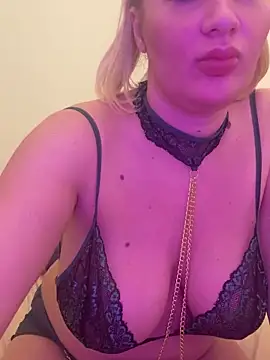 Snapshot of NellyExtraa chatting on November 10, 8:36 pm NellyExtraa online show from November 10, 8:36 pm