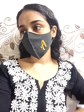 Snapshot of Zoya_G chatting on February 22, 11:45 am Zoya G online show from February 22, 11:45 am