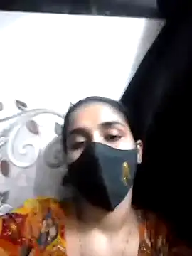 Snapshot of Zoya_G chatting on October 15, 9:12 pm Zoya G online show from October 15, 9:12 pm