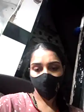 Snapshot of Zoya_G chatting on December 16, 8:13 pm Zoya G online show from December 16, 8:13 pm