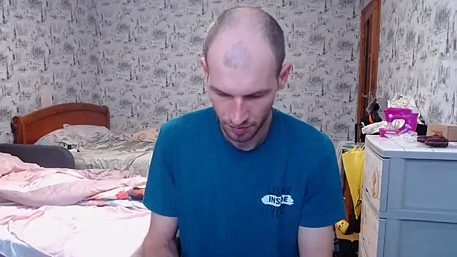 hangryf online show from December 2, 9:00 am