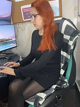 VidiaStons online show from April 16, 12:00 am