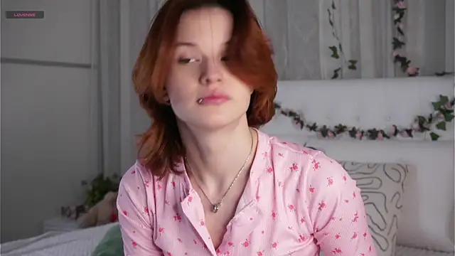 BlytheBenny online show from February 19, 1:13 am