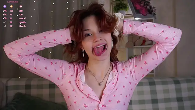 BlytheBenny online show from January 17, 2:37 am