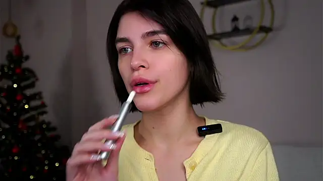 EleneButton online show from January 7, 1:21 am