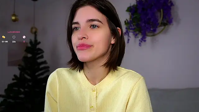 EleneButton online show from December 22, 1:06 am