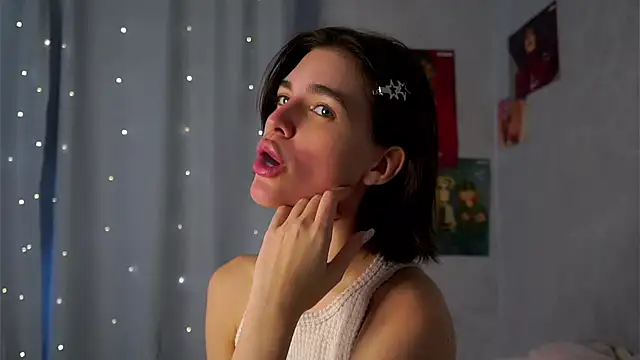 EleneButton online show from January 15, 5:22 am