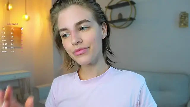 EleneButton online show from September 14, 1:17 am