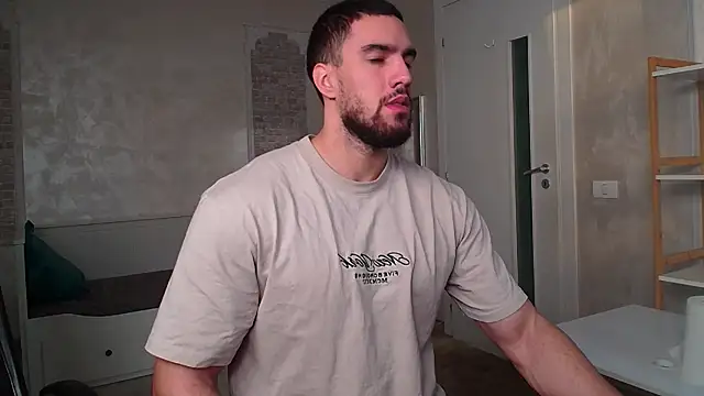 IvanHydee online show from October 30, 5:39 am