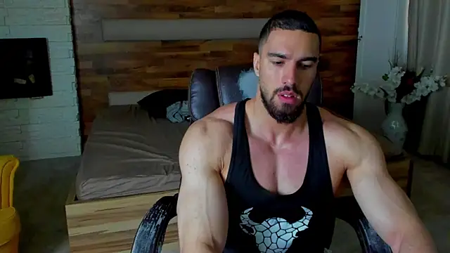 Snapshot of IvanHydee chatting on June 5, 4:28 am IvanHydee online show from June 5, 4:28 am