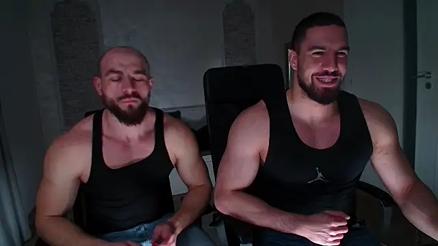 Snapshot of IvanHydee chatting on February 18, 6:00 am IvanHydee online show from February 18, 6:00 am