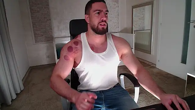 IvanHydee online show from March 6, 5:35 am