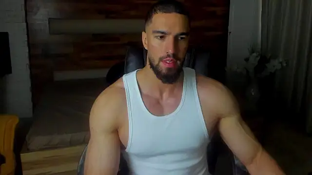 Snapshot of IvanHydee chatting on June 17, 4:23 am IvanHydee online show from June 17, 4:23 am
