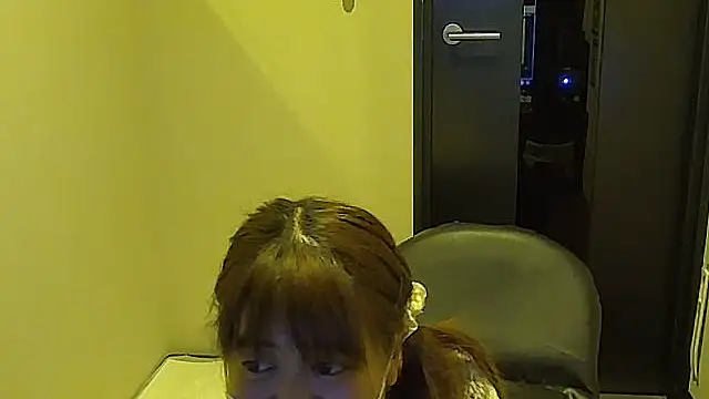 Snapshot of SAKI_saki_01 chatting on October 21, 10:03 am SAKI saki 01 online show from October 21, 10:03 am