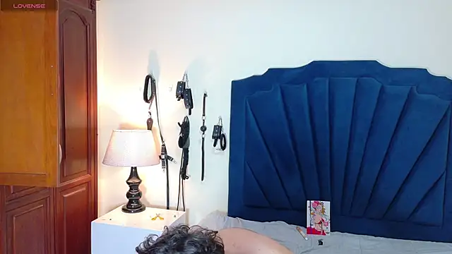 RoxyandAron2 online show from May 16, 11:48 pm