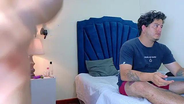 RoxyandAron2 online show from April 4, 12:12 pm