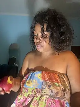 Jess555 online show from April 12, 8:45 pm