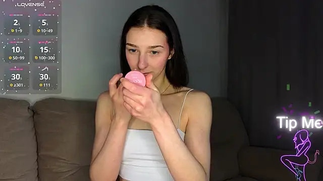 Made for Love online show from April 5, 2:02 pm