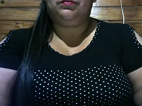 Snapshot of MARRENTINHA34 chatting on November 27, 1:00 pm MARRENTINHA34 online show from November 27, 1:00 pm