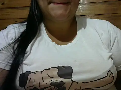 Snapshot of MARRENTINHA34 chatting on October 17, 9:27 pm MARRENTINHA34 online show from October 17, 9:27 pm