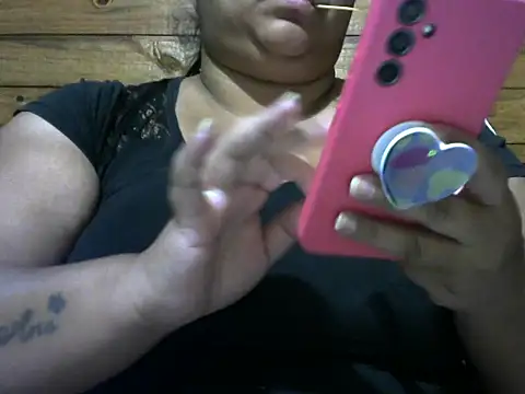 Snapshot of MARRENTINHA34 chatting on October 21, 4:39 pm MARRENTINHA34 online show from October 21, 4:39 pm