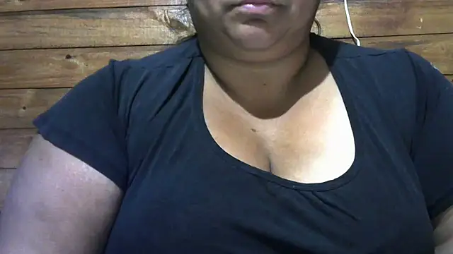 Snapshot of MARRENTINHA34 chatting on September 16, 3:13 pm MARRENTINHA34 online show from September 16, 3:13 pm