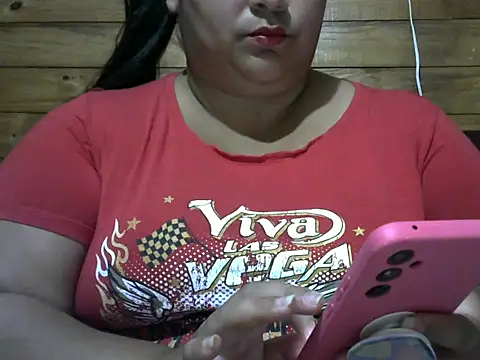 Snapshot of MARRENTINHA34 chatting on November 13, 4:55 pm MARRENTINHA34 online show from November 13, 4:55 pm