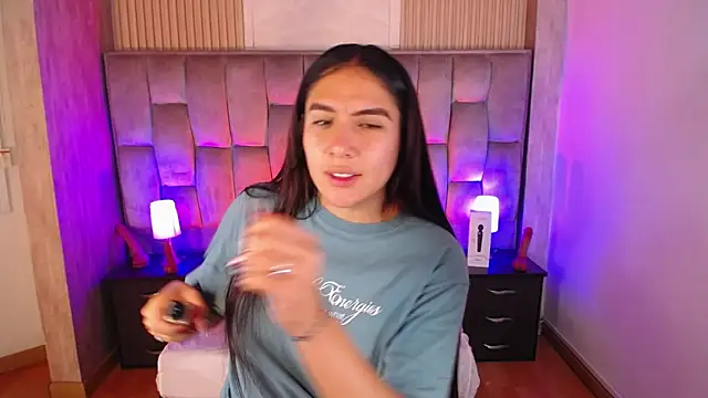 Bonnali lune online show from November 8, 4:21 pm