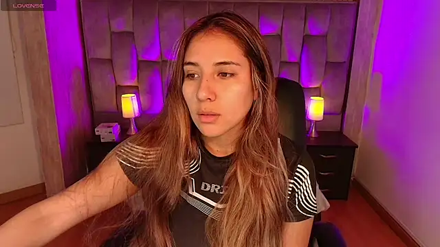 Bonnali lune online show from April 13, 10:03 pm