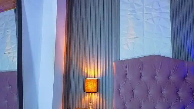 Bonnali lune online show from March 19, 7:36 pm