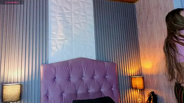 Snapshot of Bonnali_lune chatting on May 8, 4:38 am Bonnali lune online show from May 8, 4:38 am