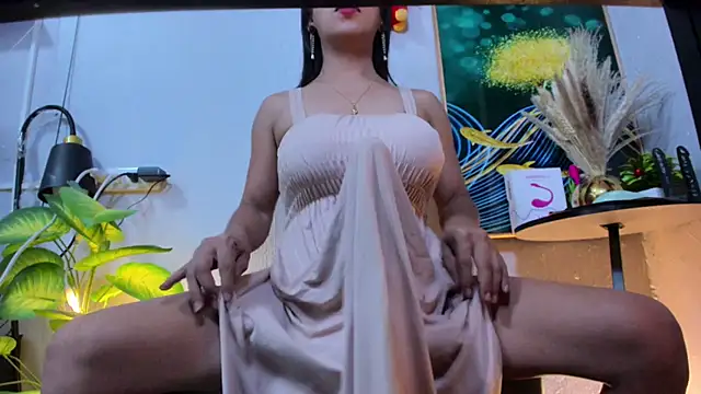 Snapshot of LatinaCOCKSlayer_xx chatting on July 19, 6:00 am LatinaCOCKSlayer xx online show from July 19, 6:00 am