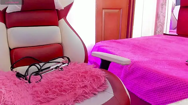 Sheilly brown online show from November 2, 7:19 pm