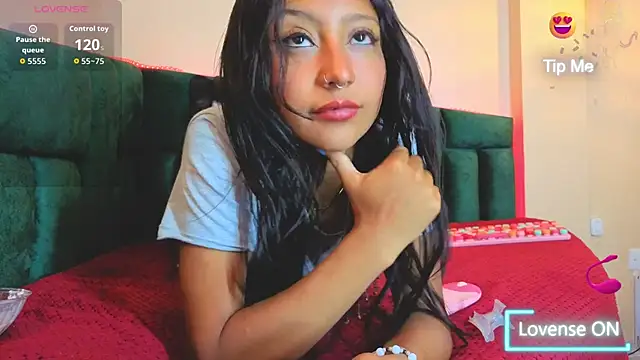 Snapshot of Sheilly_brown chatting on June 15, 8:30 pm Sheilly brown online show from June 15, 8:30 pm