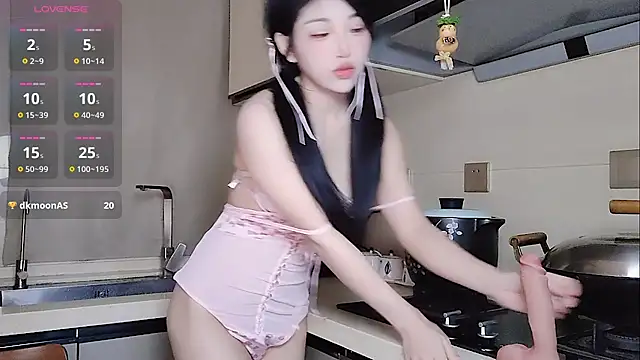 Snapshot of Coco--01 chatting on October 30, 12:42 am Coco--01 online show from October 30, 12:42 am