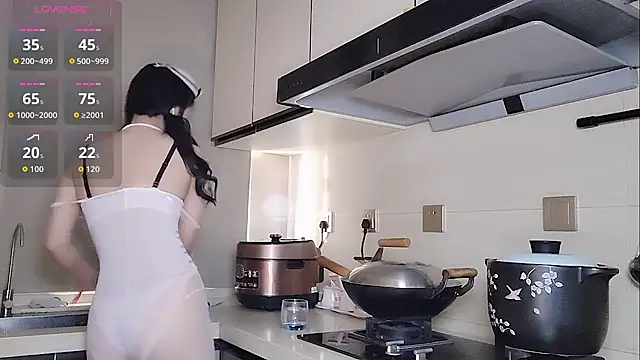 Snapshot of Coco--01 chatting on September 26, 12:17 am Coco--01 online show from September 26, 12:17 am